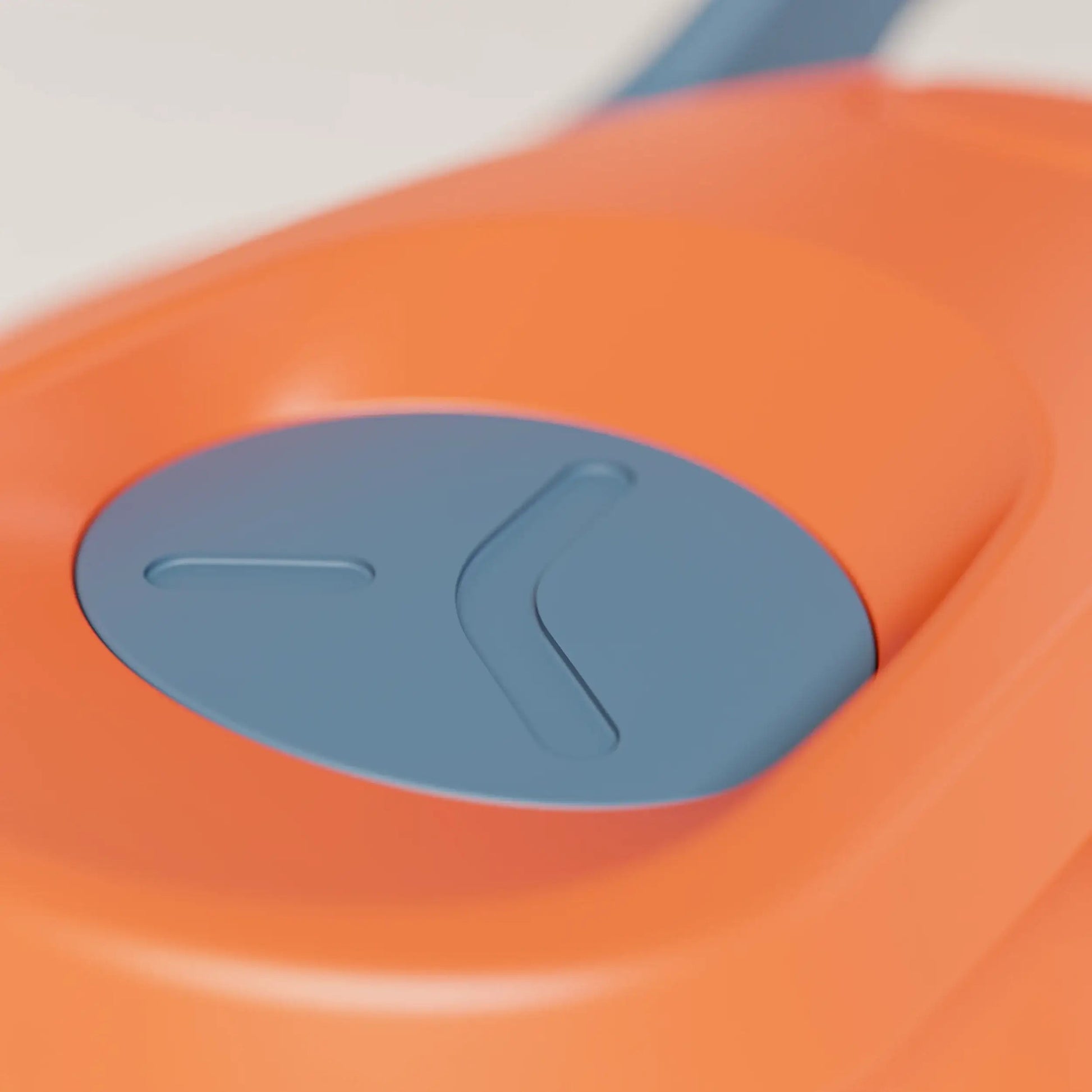 insulated-performance-shaker-bottle-t1 SHKR_18550_dwSS-S1.1_burntOrange_midnightBlue_1_11_xInsertCloseup_edit.png