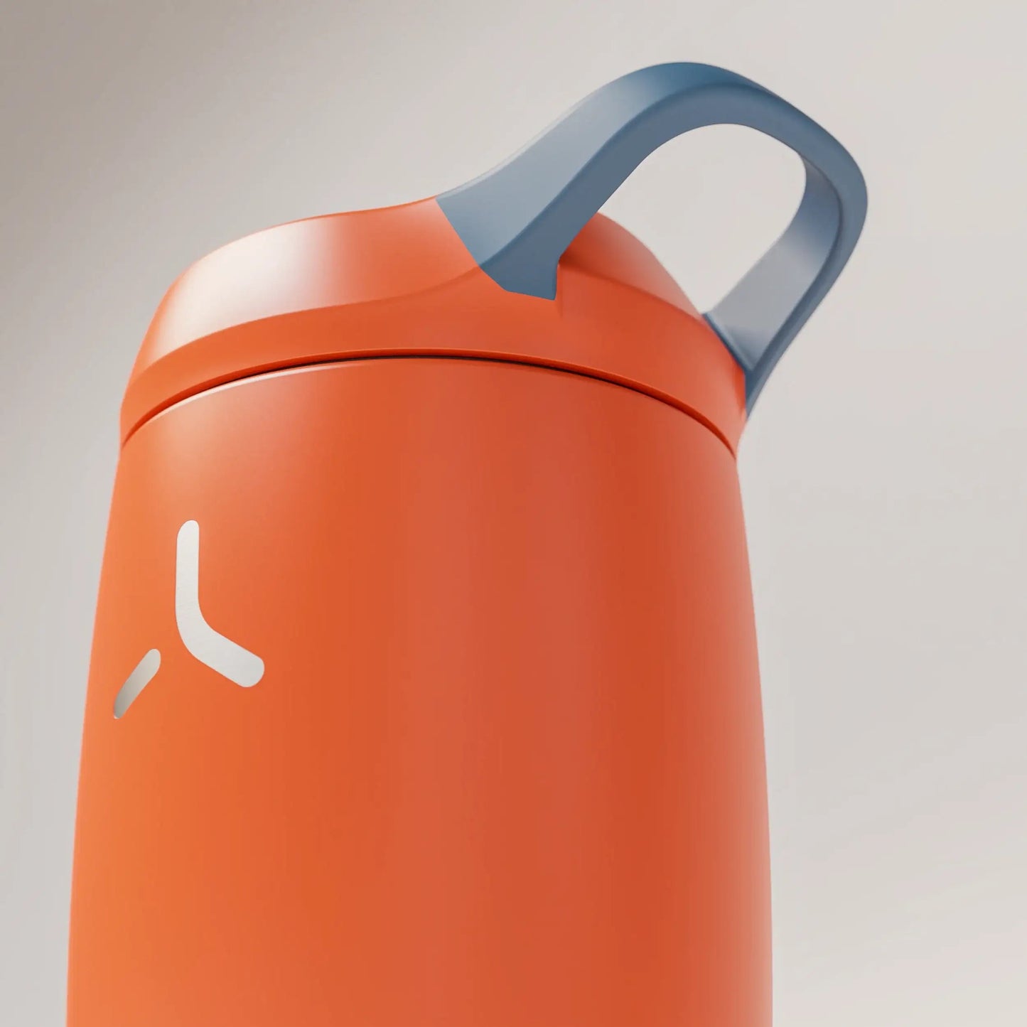 insulated-performance-shaker-bottle-t1 SHKR_18550_dwSS-S1.1_burntOrange_midnightBlue_1_4_xLowLoop_edit.png