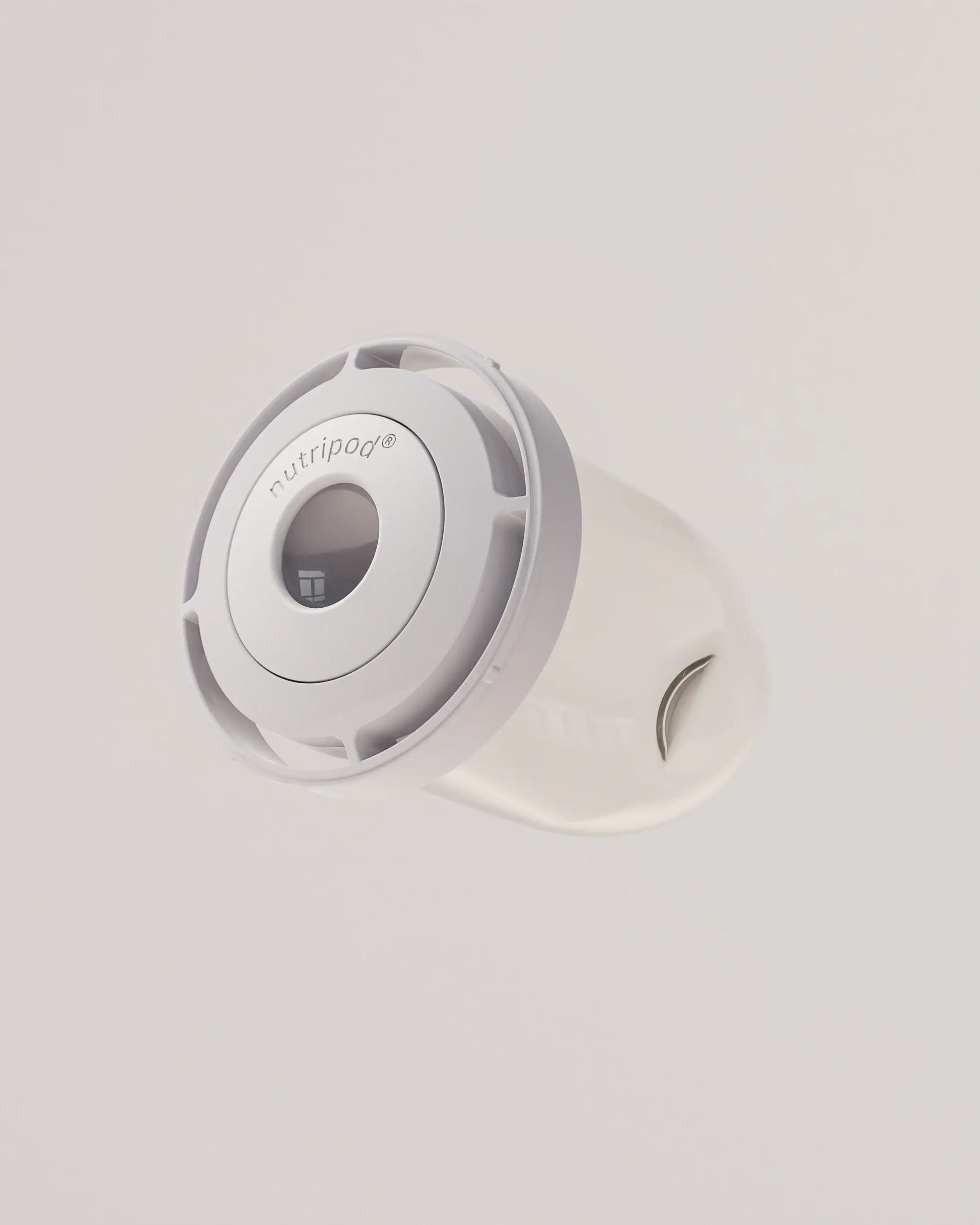 electric-shaker-bottle-x1 VM_LiPo_3.7-700_v1_coolGray_4x5_4_2_nutripod_EDIT.png