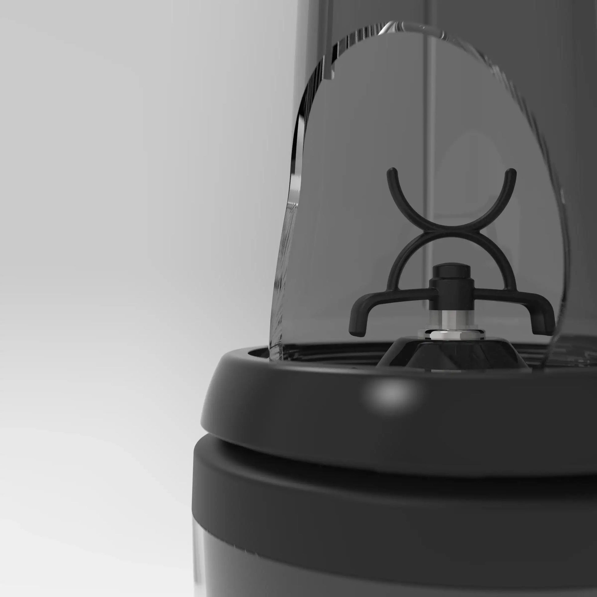 nutrition-and-protein-blender-t6 xblade_cutaway.1660.jpg