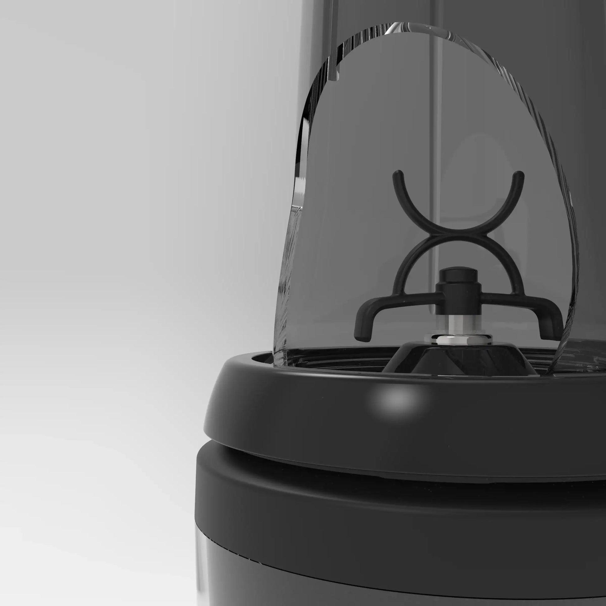 nutrition-and-protein-blender-t6 xblade_cutaway.1661.jpg